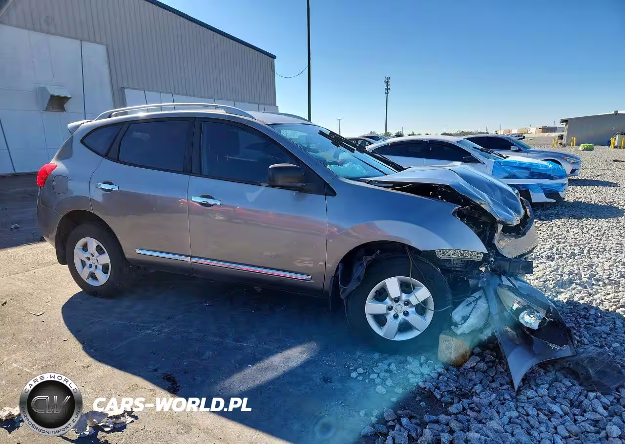 2014 Nissan Rogue Select S VIN:JN8AS5MT3EW101347 - 4