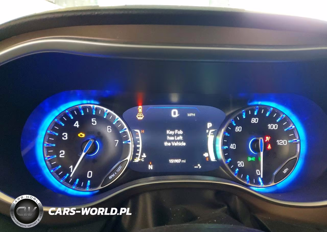 2018 Chrysler Pacifica Touring L Plus VIN:2C4RC1EG4JR131692 - 9