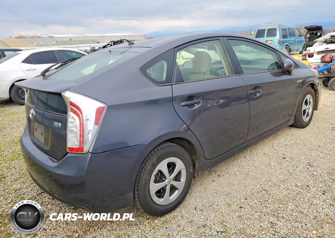 2014 Toyota Prius VIN:JTDKN3DU9E1787041 - 3