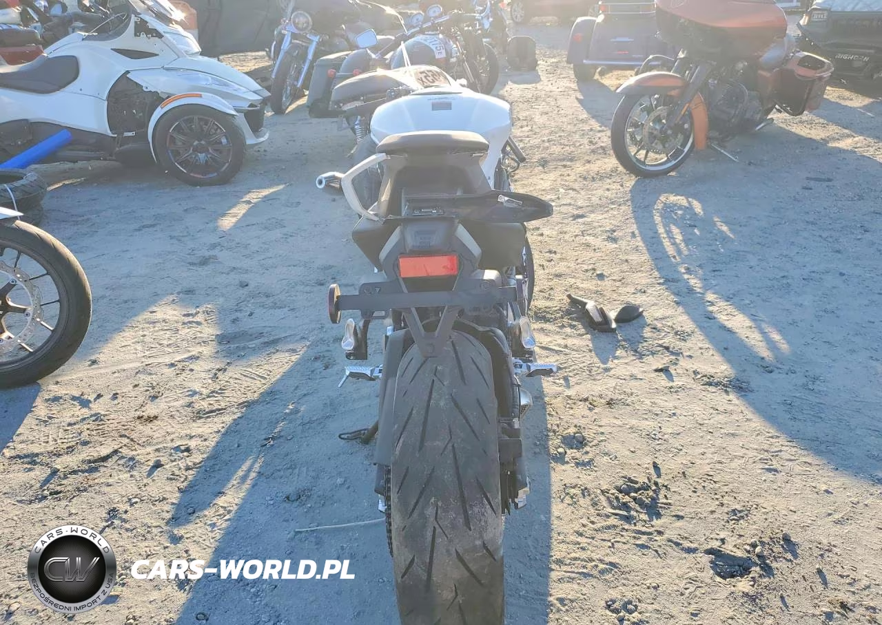 2025 Cf Moto 675Ss VIN:LCEPEVLP1S6001387 - 4