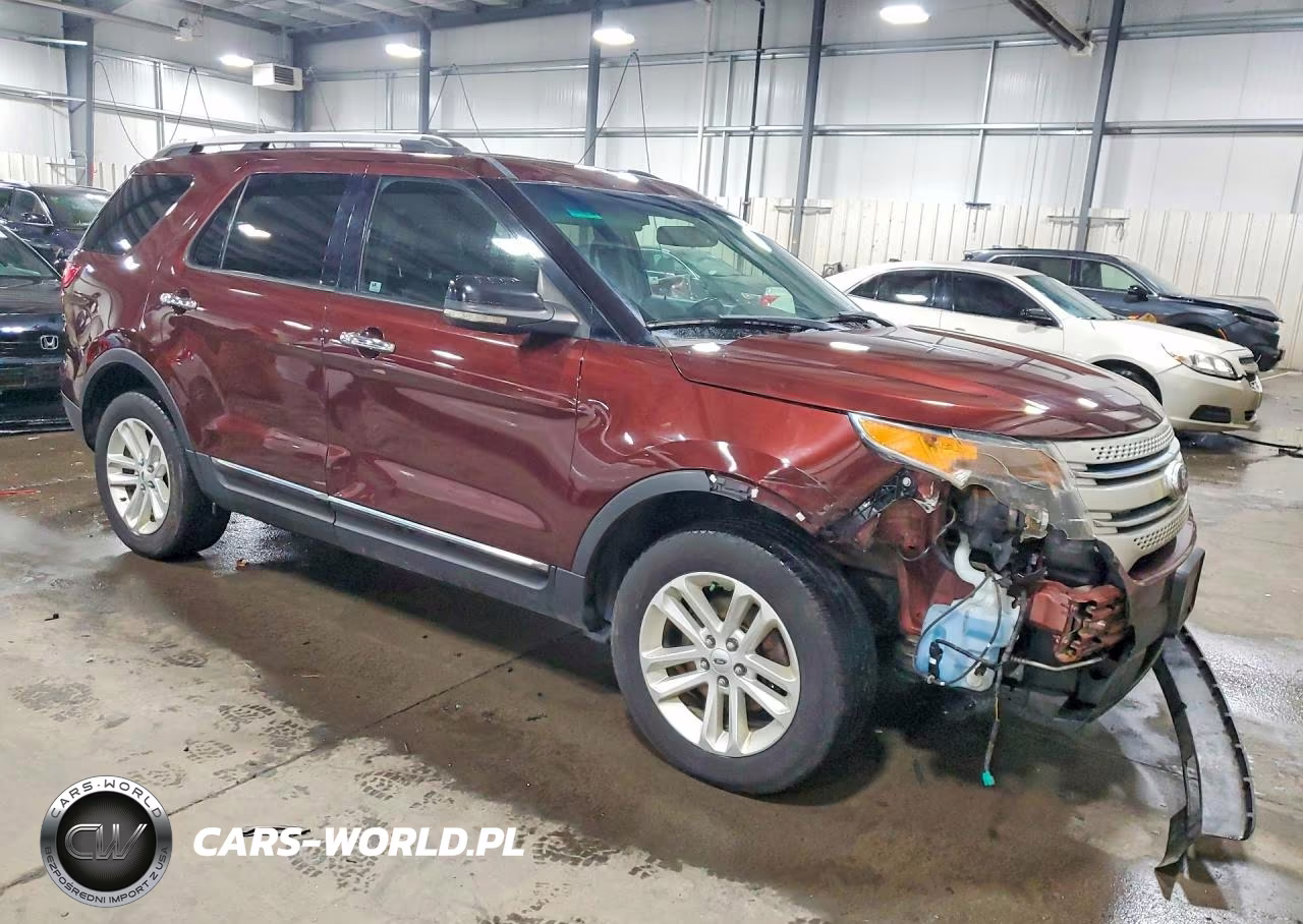 2012 Ford Explorer Xlt VIN:1FMHK8D85CGA51335 - 4