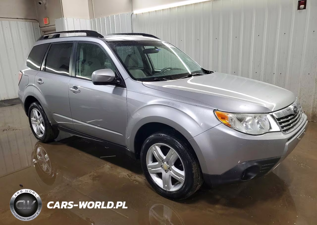 2010 Subaru Forester 2.5X Premium VIN:JF2SH6CC7AH908010 - 4