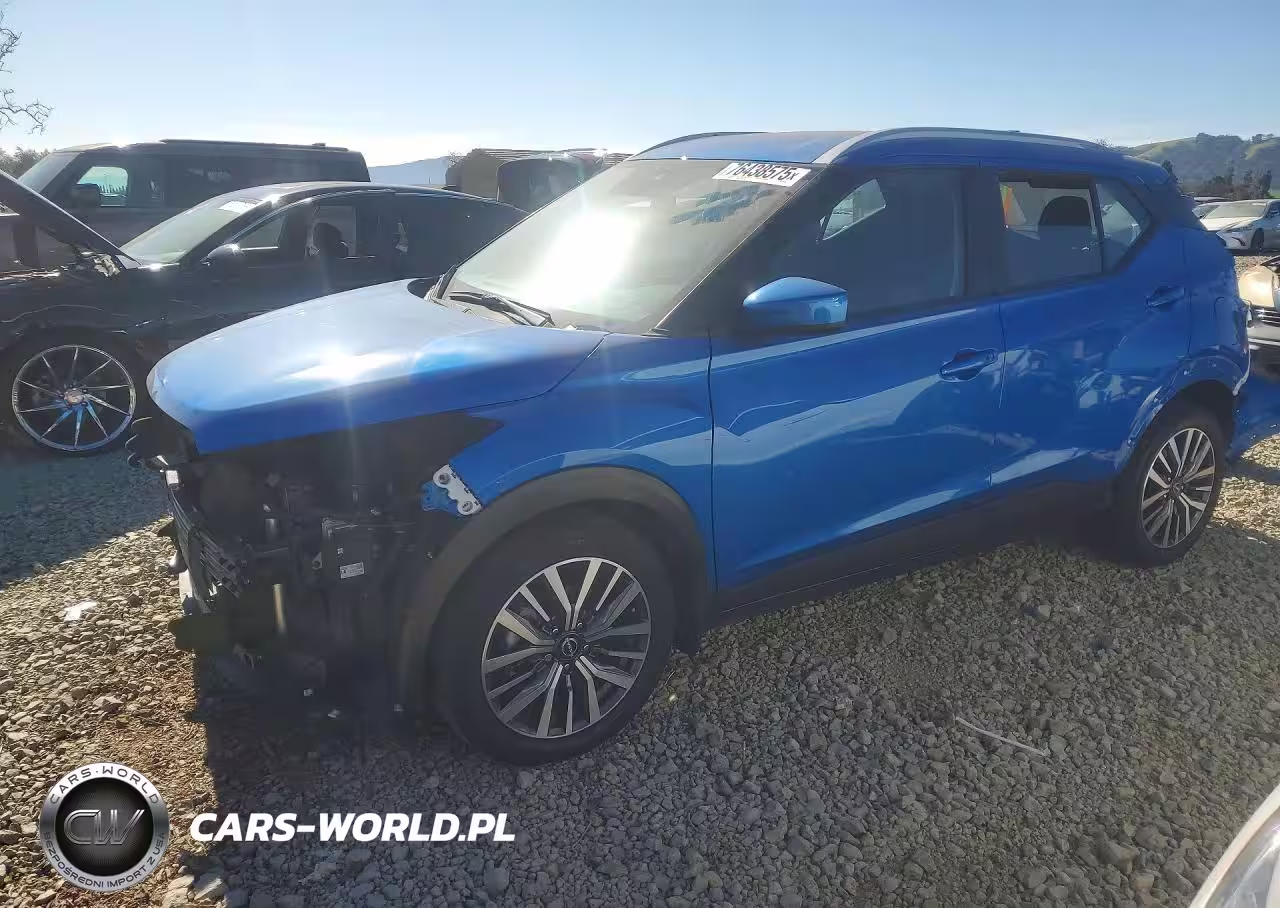 2023 Nissan Kicks Sv