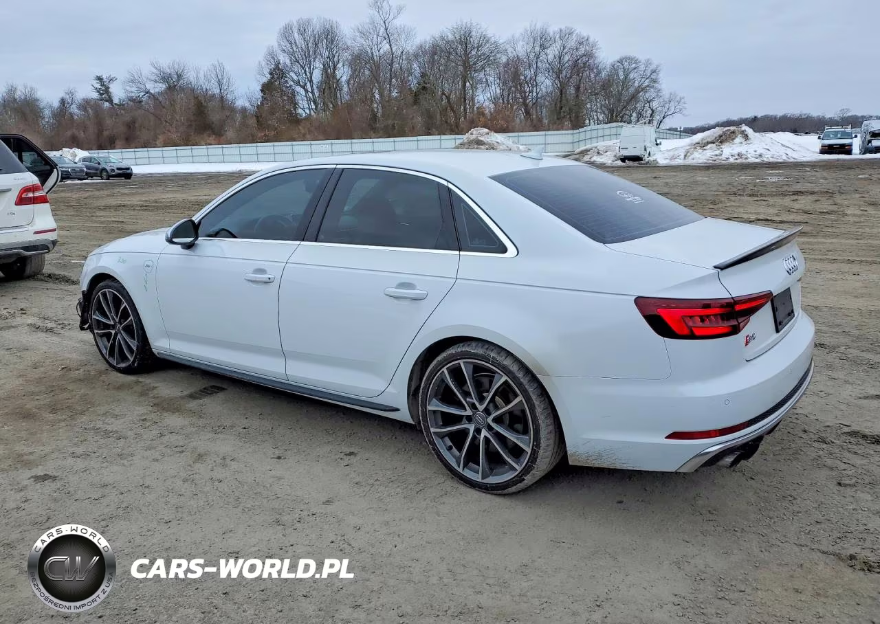 2018 Audi S4 Prestige VIN:WAUC4AF44JA075939 - 2