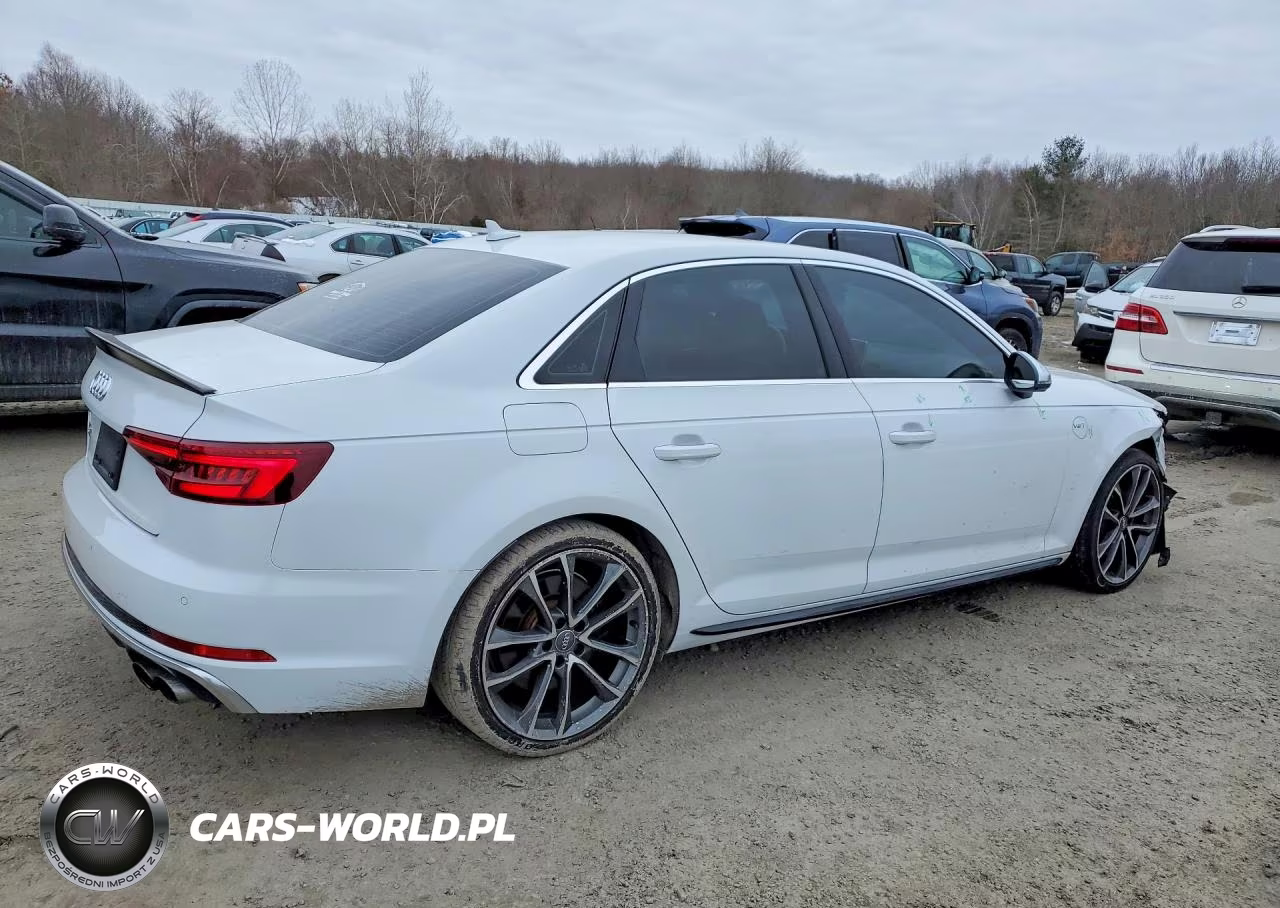 2018 Audi S4 Prestige VIN:WAUC4AF44JA075939 - 3