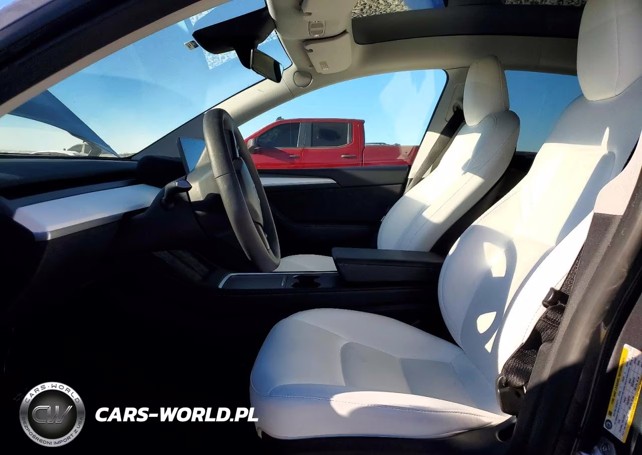 2023 Tesla Model Y VIN:7SAYGAEE9PF847669 - 7