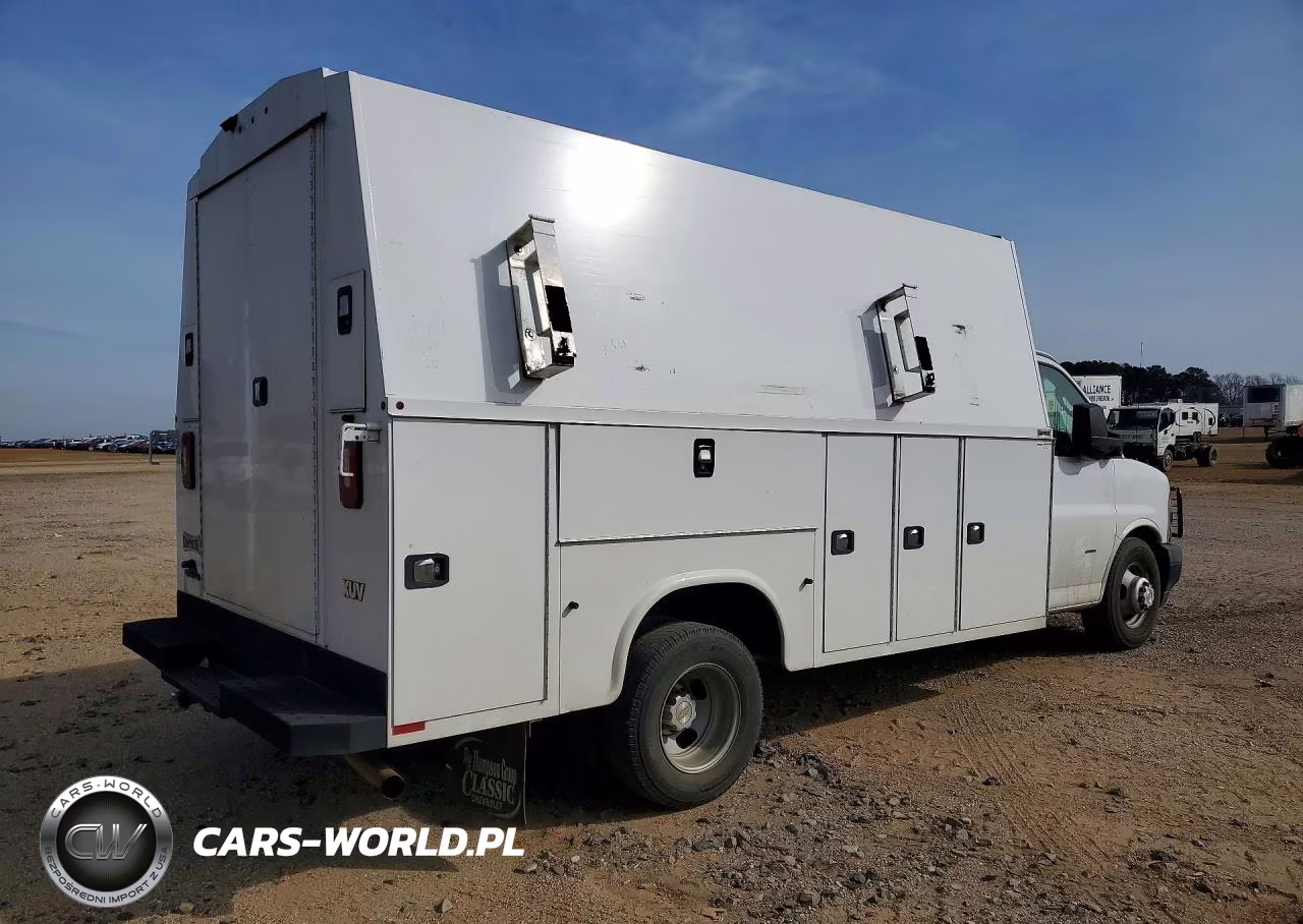 2019 Chevrolet Express Utility - Service Truck VIN:1GB3GSCG6K1356256 - 3