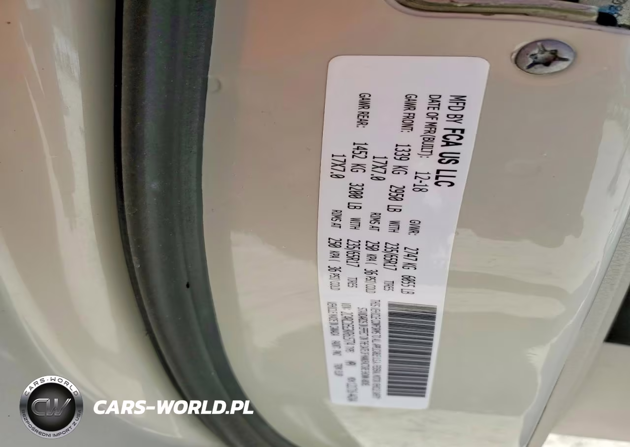 2019 Chrysler Pacifica Touring L Plus VIN:2C4RC1EG3KR615774 - 14
