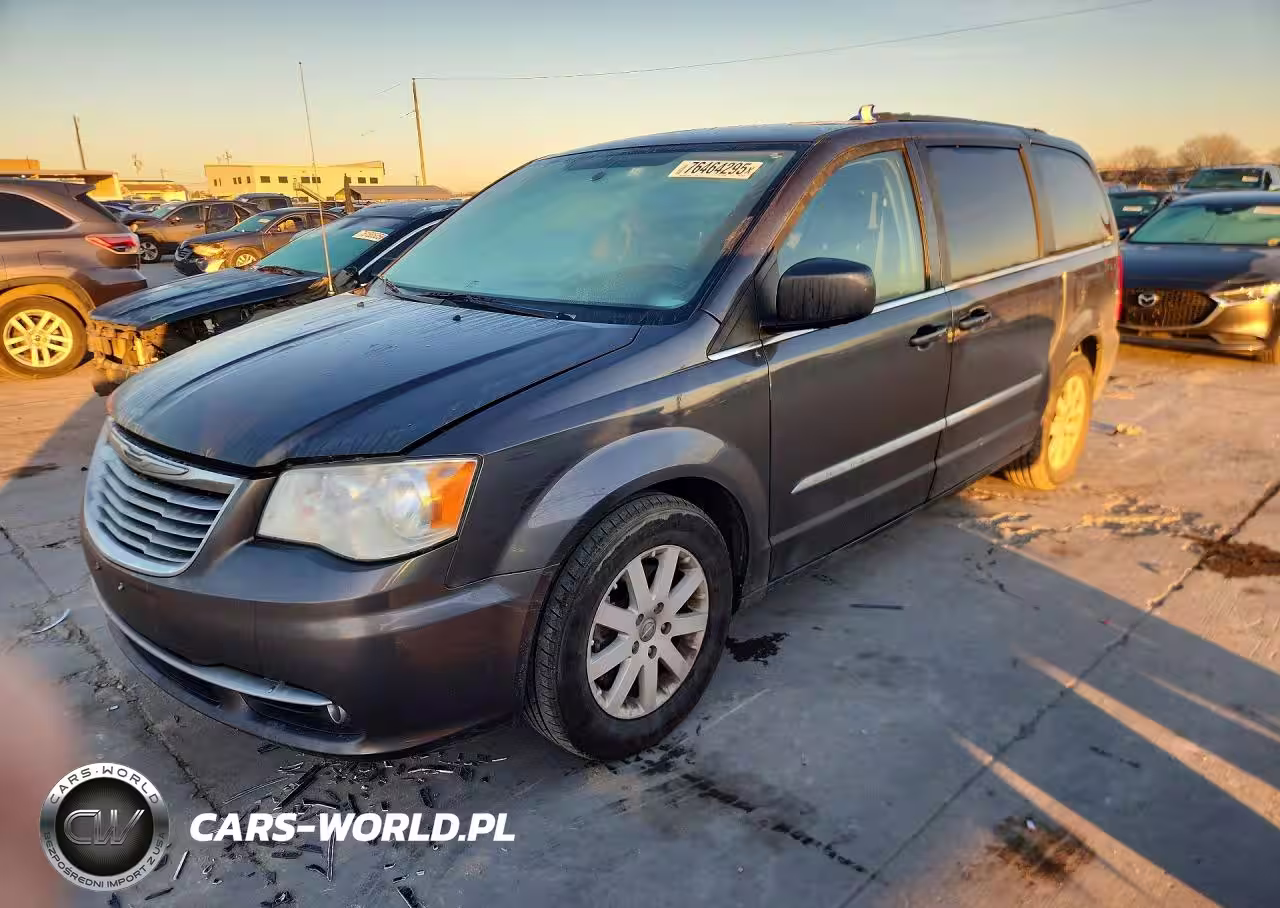 2015 Chrysler Town & Country Touring