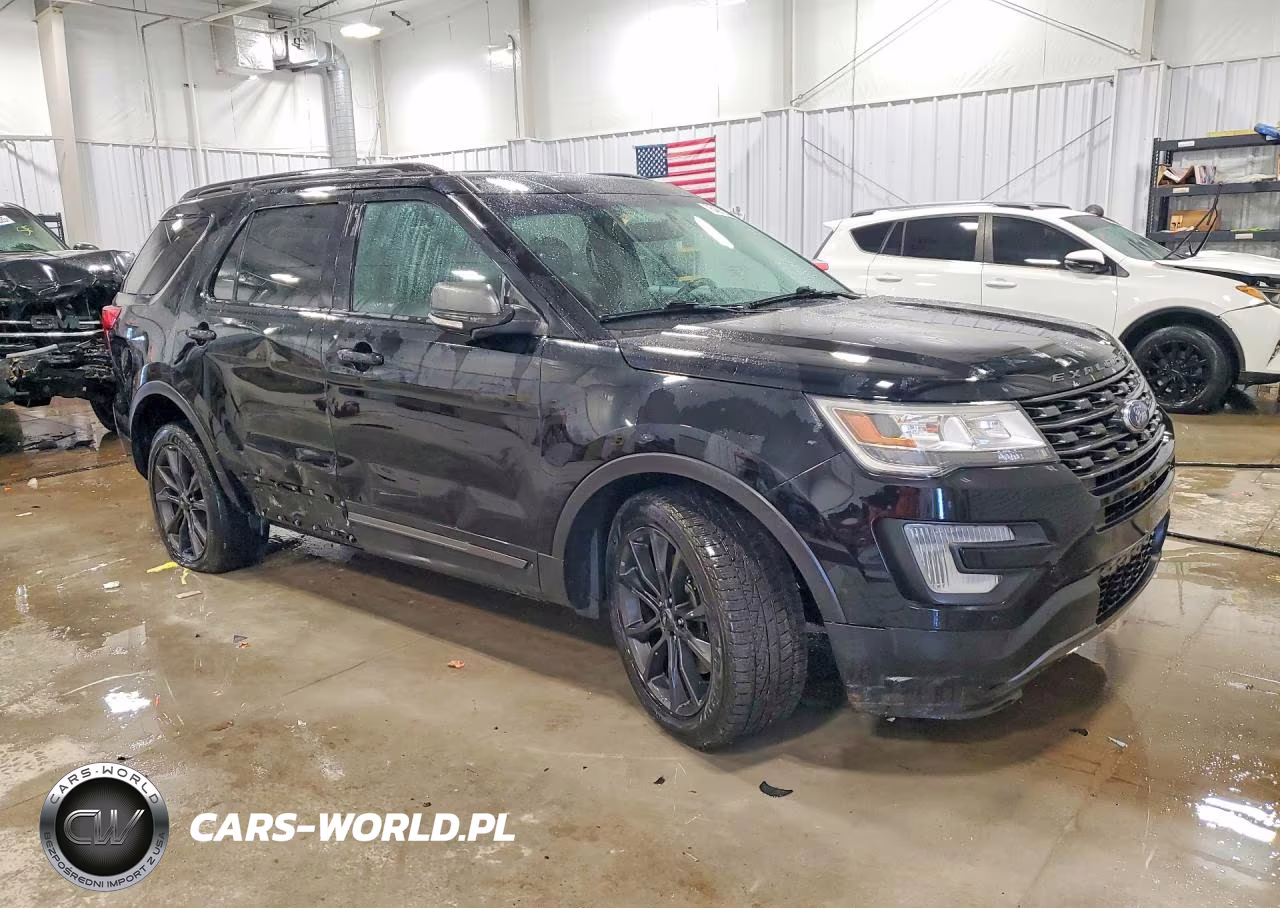 2017 Ford Explorer Xlt VIN:1FM5K8D82HGD84036 - 4