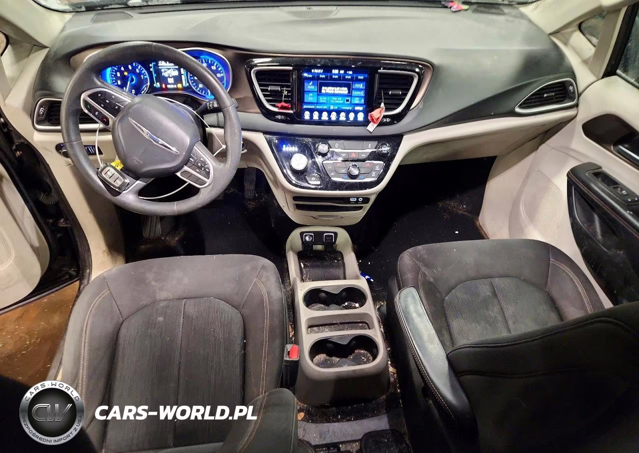 2017 Chrysler Pacifica Touring VIN:2C4RC1DG3HR759142 - 8