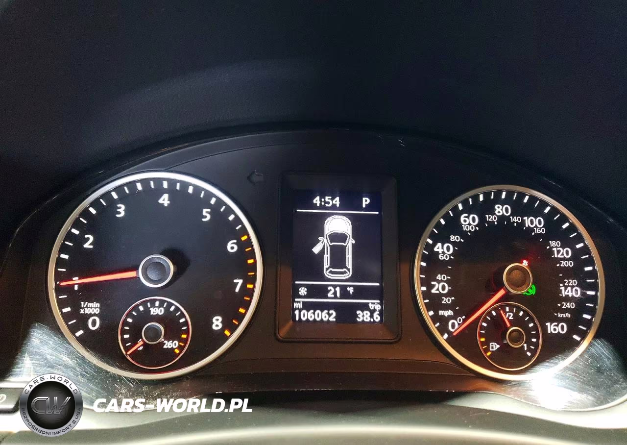 2017 Volkswagen Tiguan S VIN:WVGBV7AX7HK050369 - 9