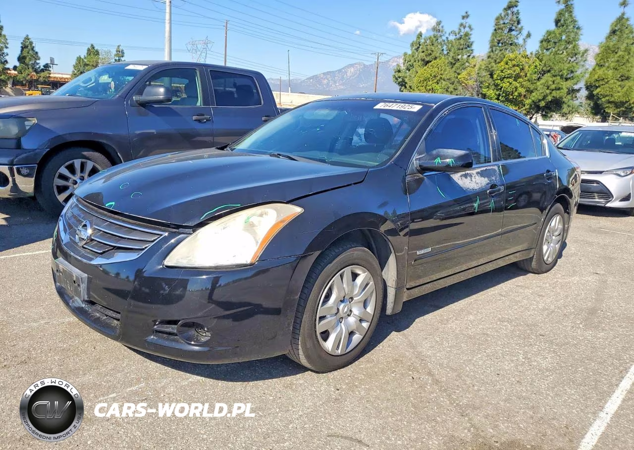 2010 Nissan Altima Hybrid Base