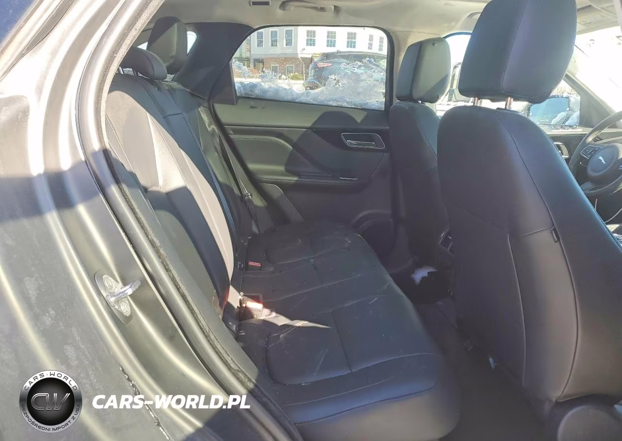 2019 Jaguar F-Pace Premium VIN:SADCJ2FXXKA610919 - 11
