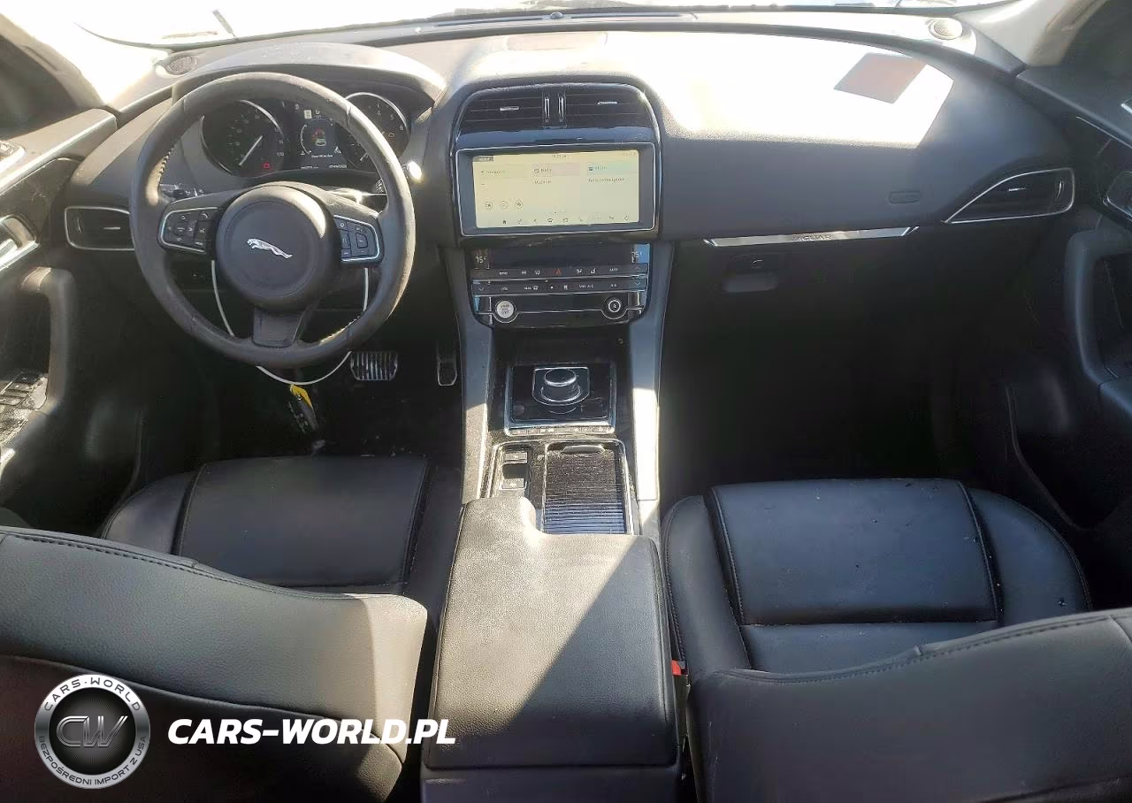 2019 Jaguar F-Pace Premium VIN:SADCJ2FXXKA610919 - 8