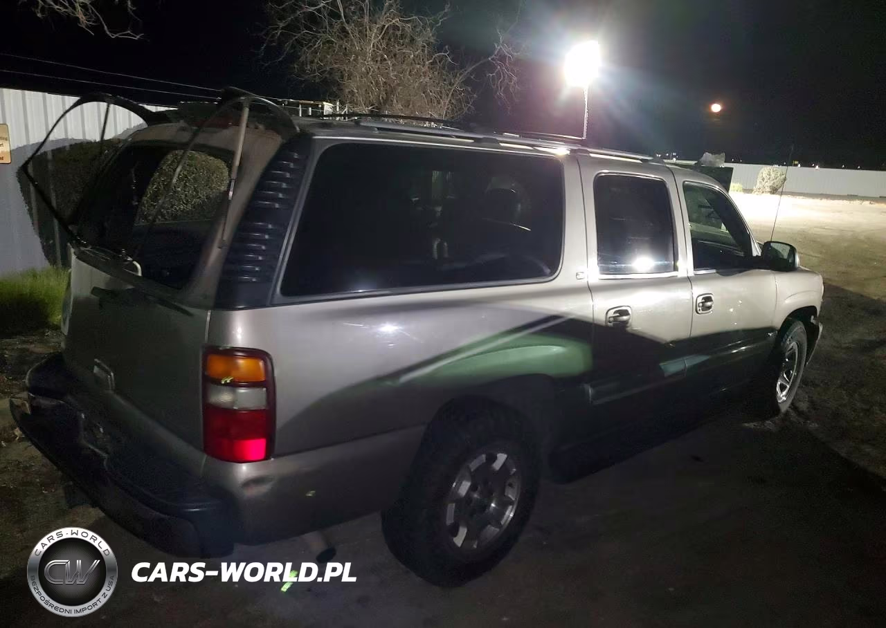 2002 Chevrolet Suburban C VIN:1GNEC16T02J238066 - 3