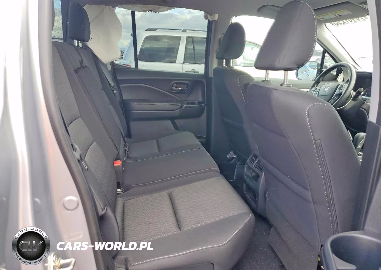 2019 Honda Ridgeline Sport VIN:5FPYK3F17KB037346 - 10