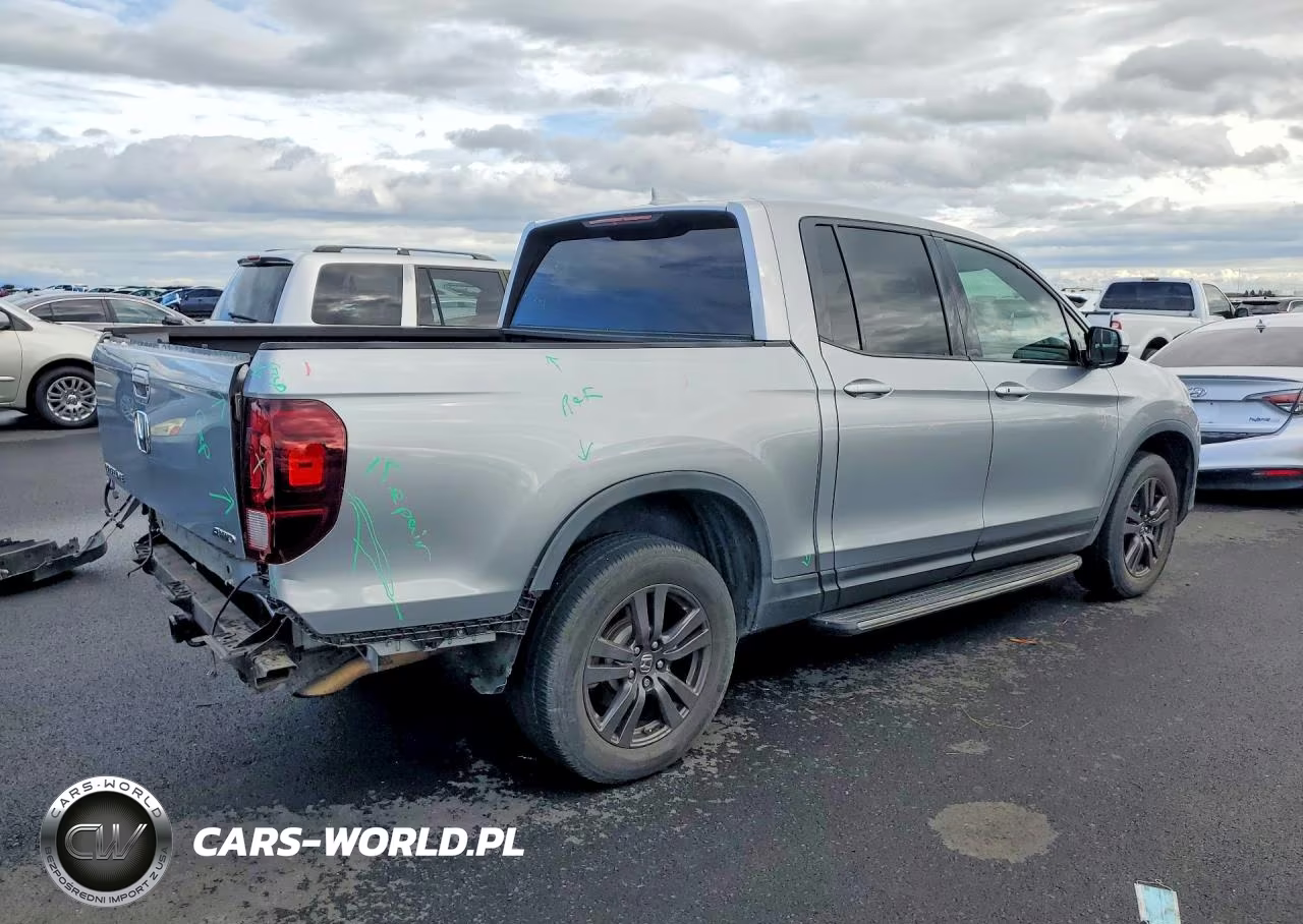2019 Honda Ridgeline Sport VIN:5FPYK3F17KB037346 - 3