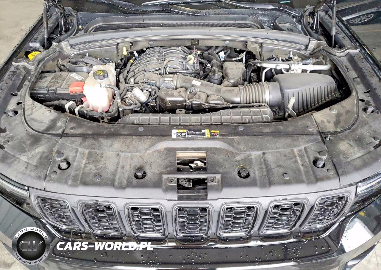 2025 Jeep Grand Cherokee Laredo VIN:1C4RJHAG9SC292084 - 12