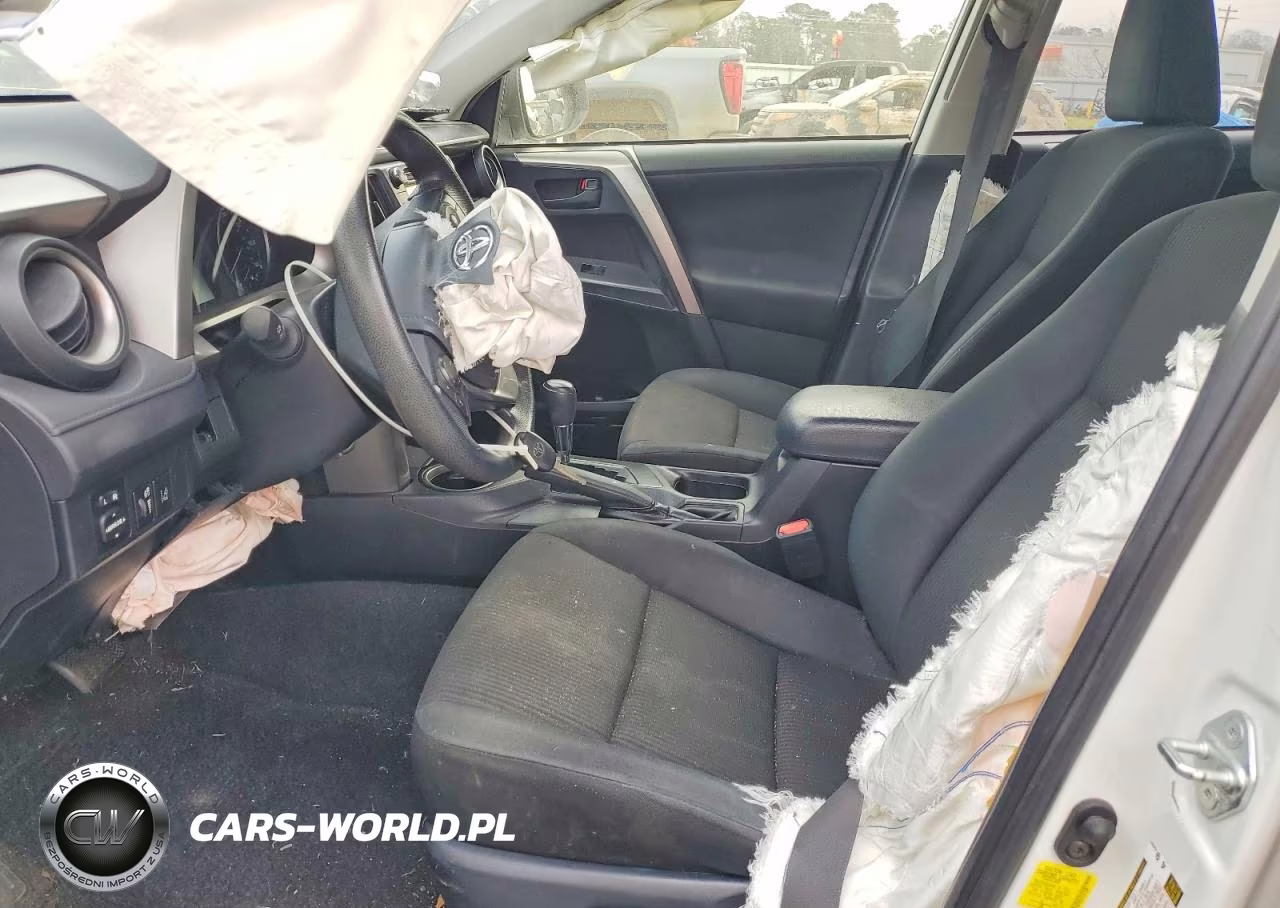 2018 Toyota Rav4 Le VIN:JTMZFREV1JJ173150 - 7