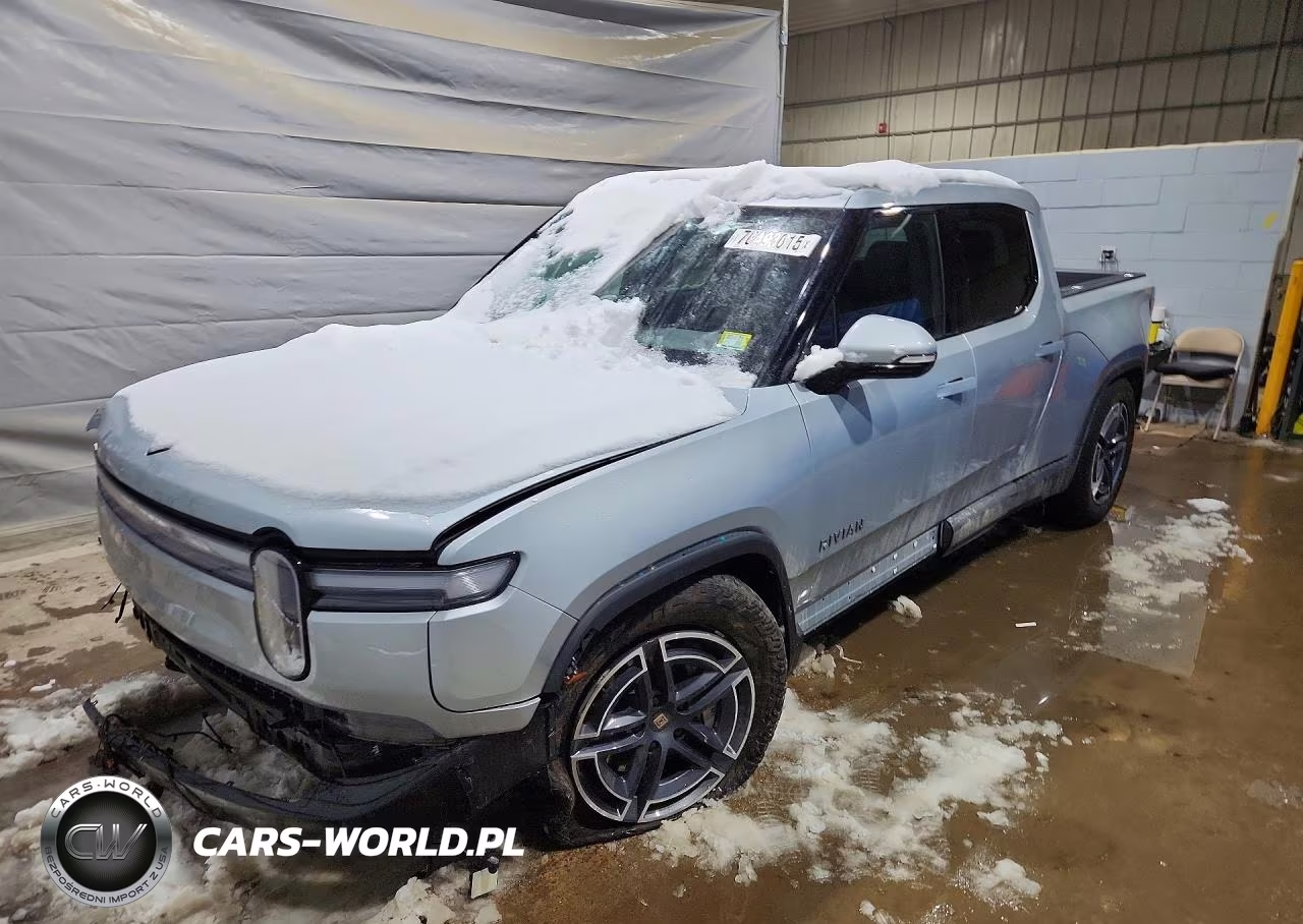 2025 Rivian R1T Adventure