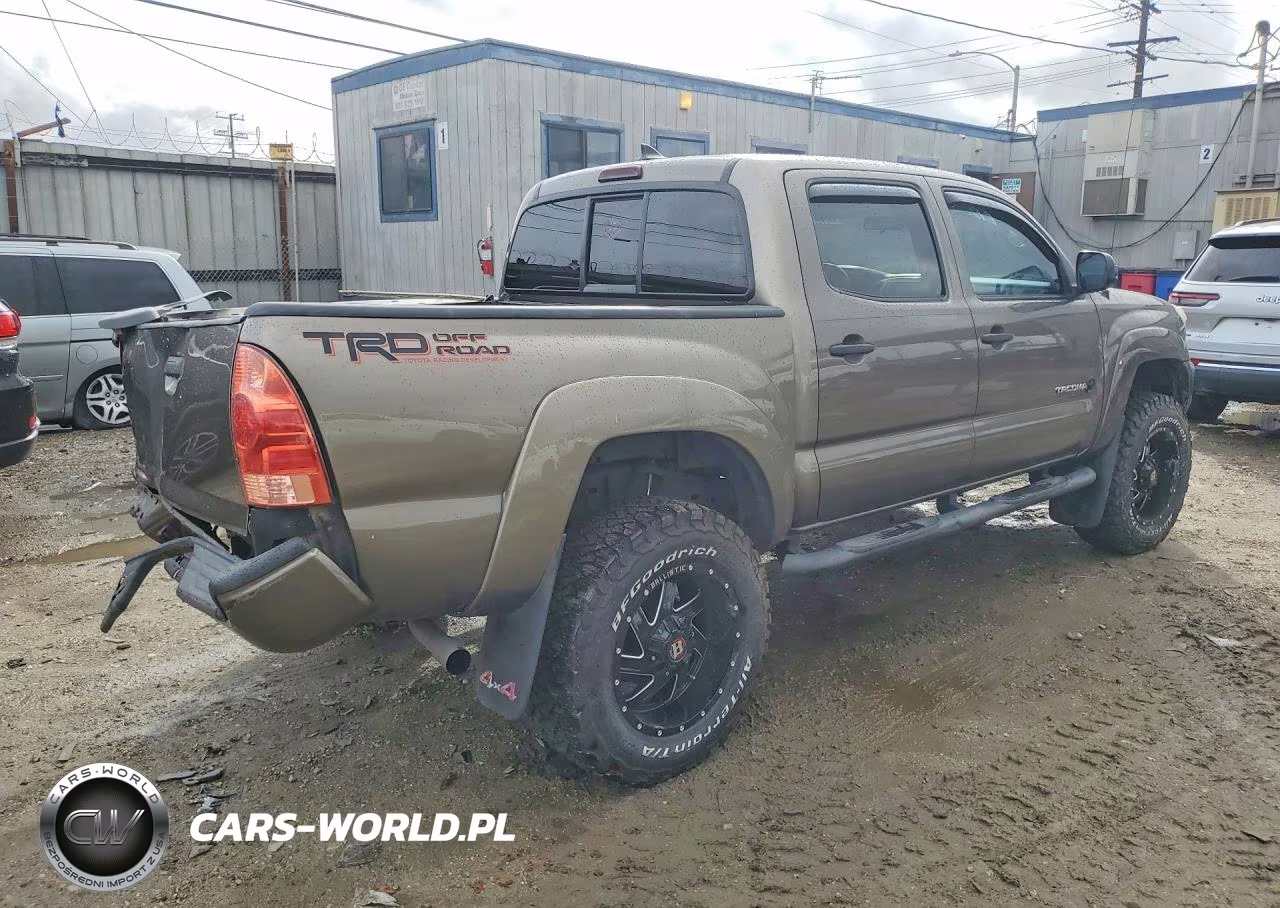 2014 Toyota Tacoma Double Cab VIN:5TFLU4EN6EX098785 - 3