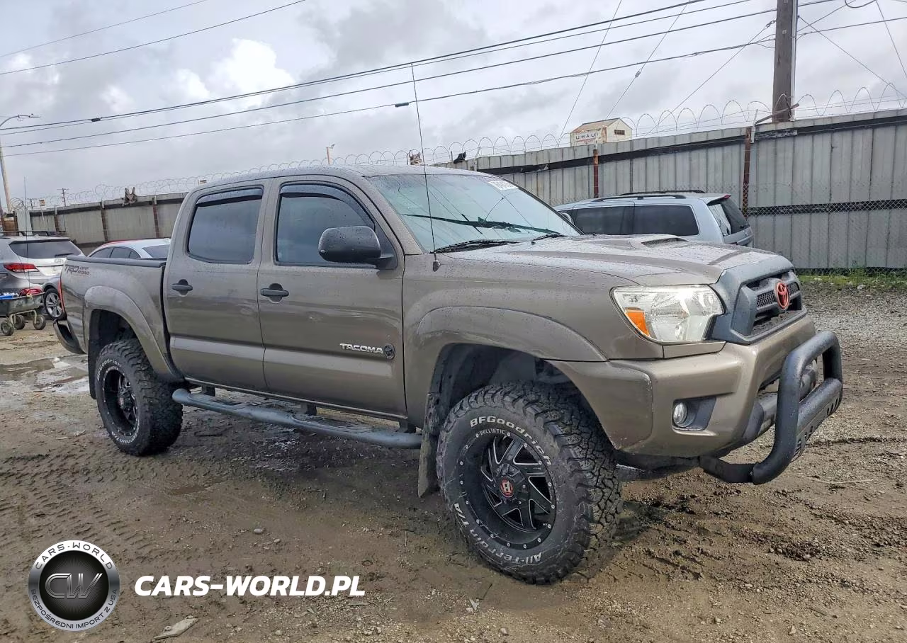 2014 Toyota Tacoma Double Cab VIN:5TFLU4EN6EX098785 - 4