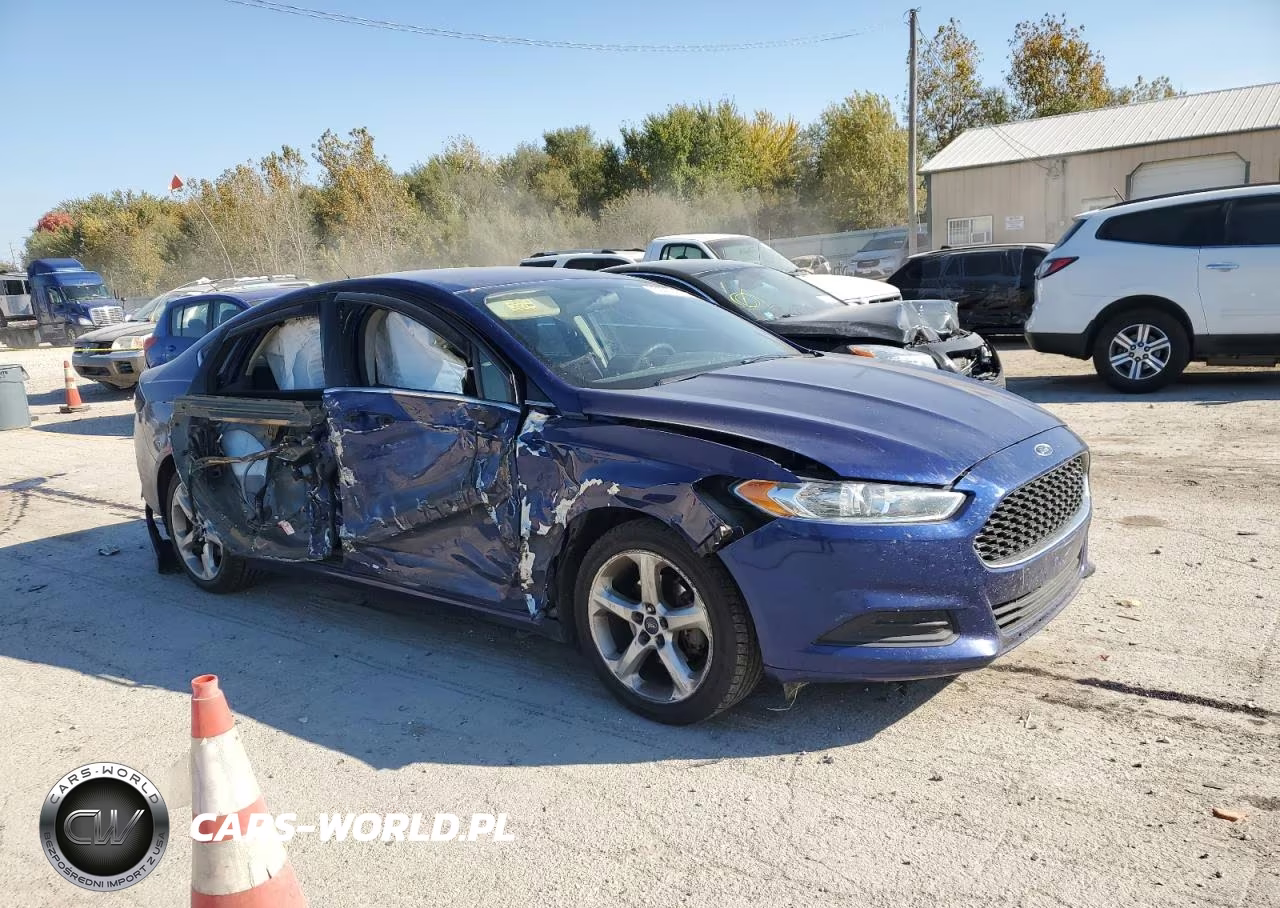 2014 Ford Fusion Se VIN:1FA6P0H70E5401832 - 4