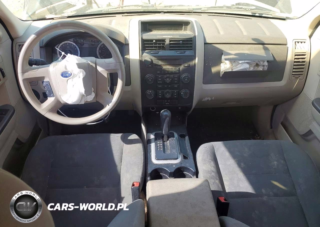 2011 Ford Escape Xls VIN:1FMCU0C70BKB79931 - 8