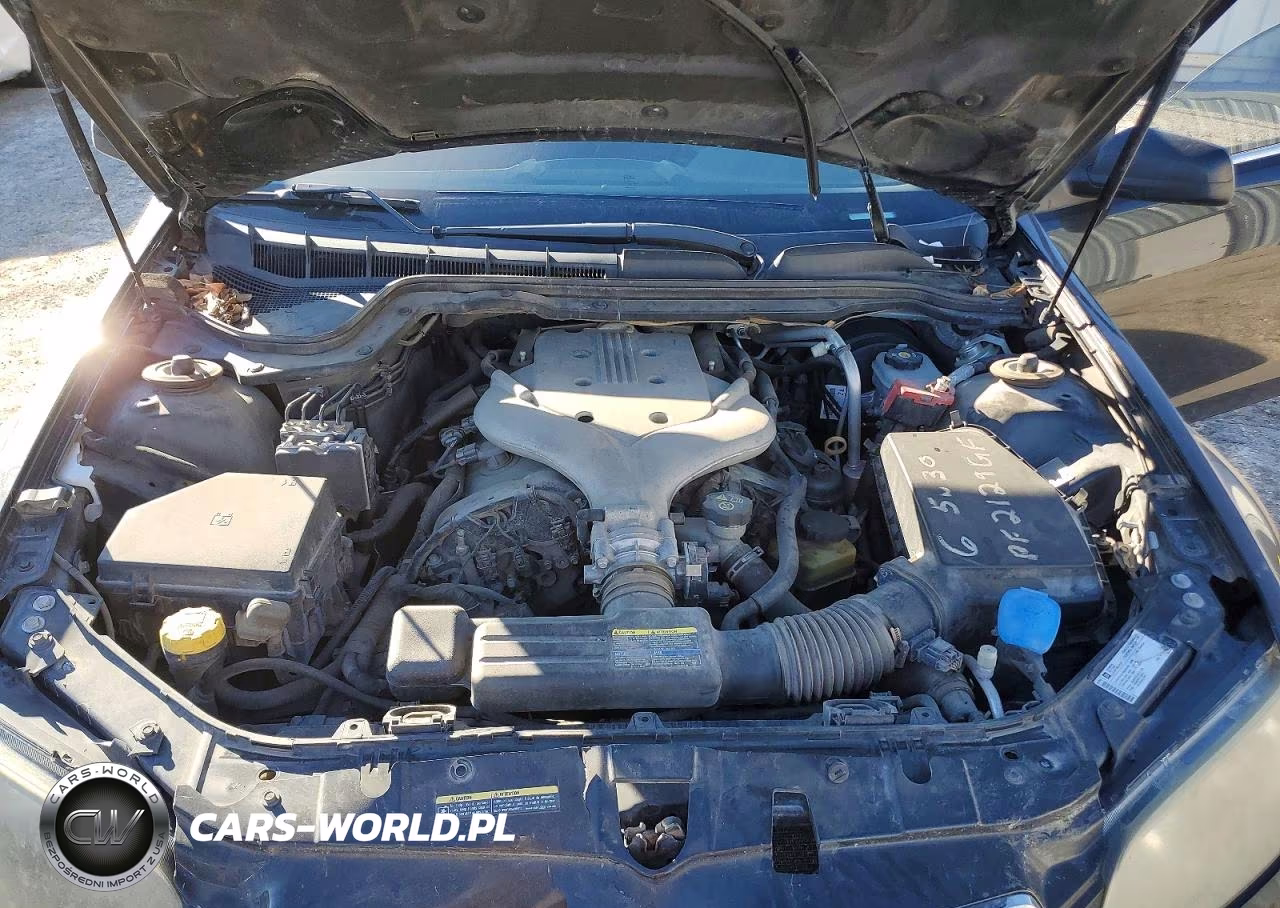 2009 Pontiac G8 VIN:6G2ER57769L182737 - 11
