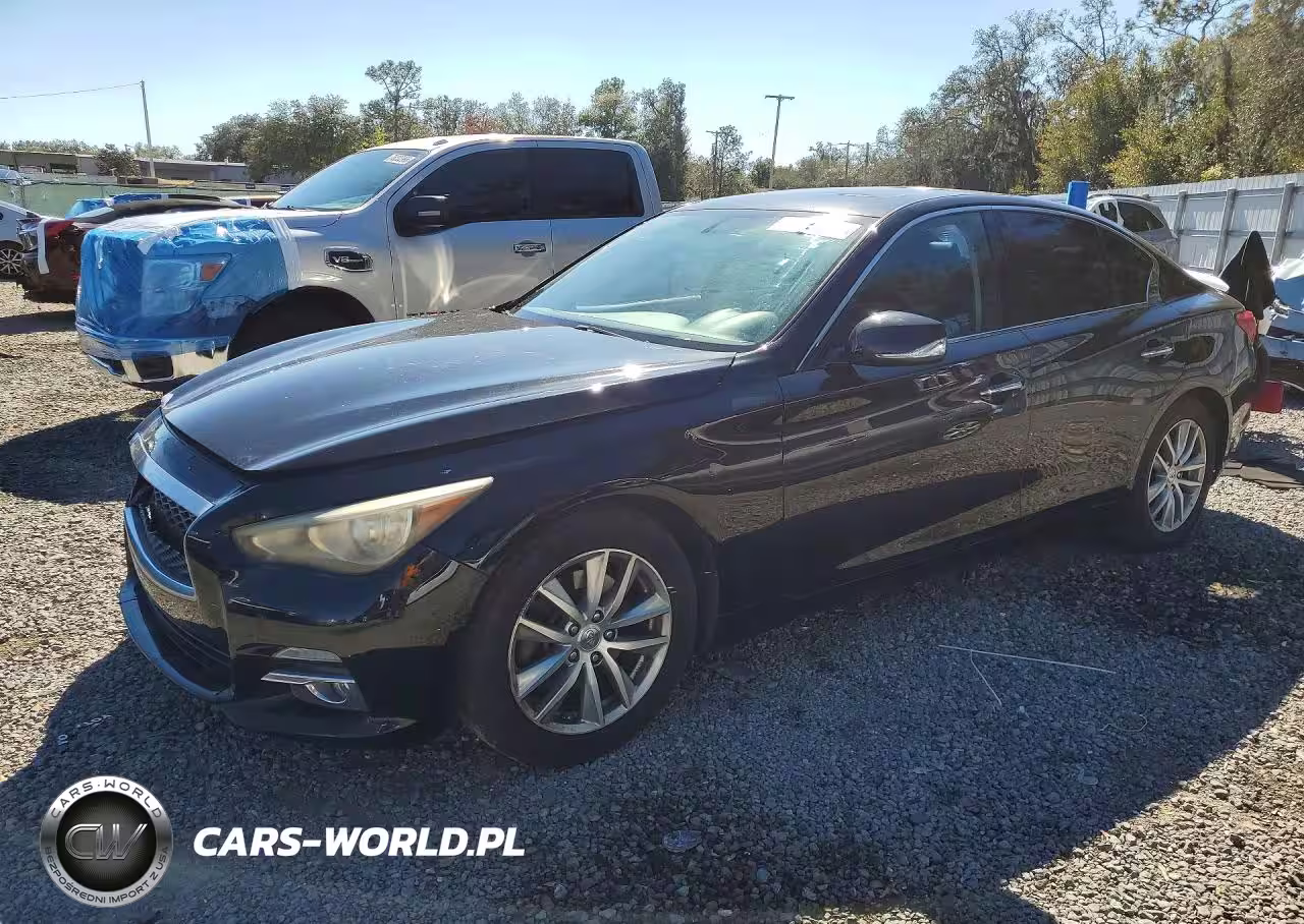 2015 Infiniti Q50 Base