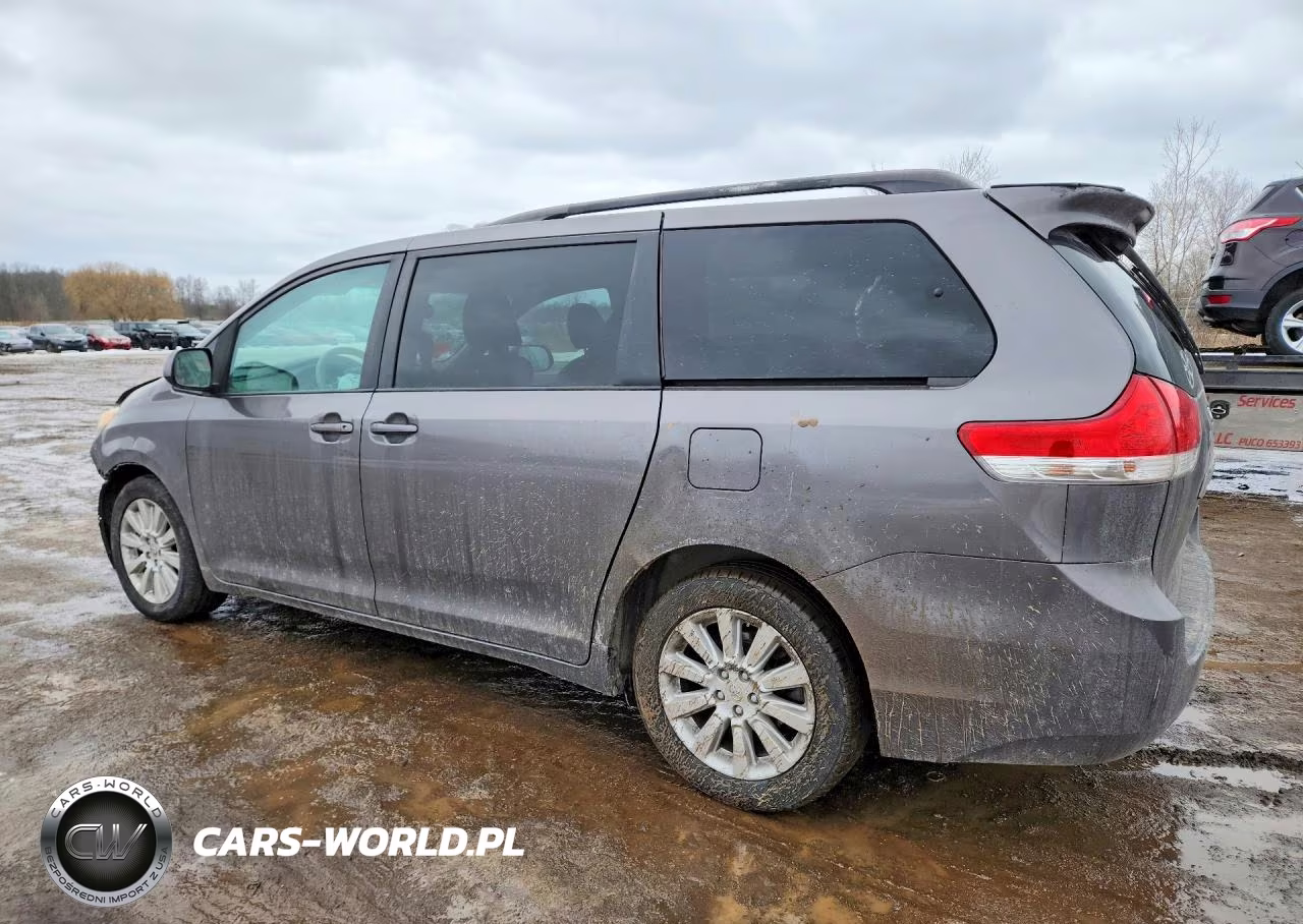 2011 Toyota Sienna Le VIN:5TDJK3DC4BS023849 - 2
