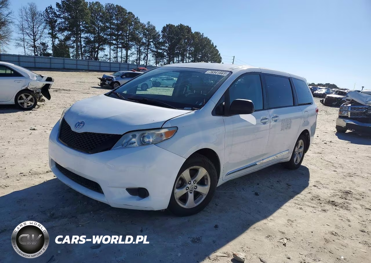 2011 Toyota Sienna Base 7-Passenger