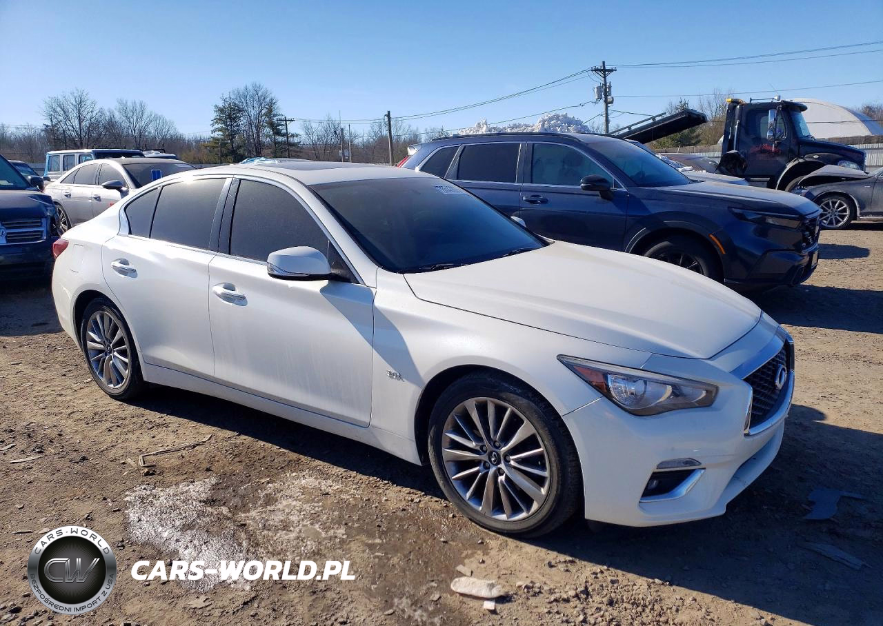2018 Infiniti Q50 Luxe VIN:JN1EV7AR7JM445751 - 4
