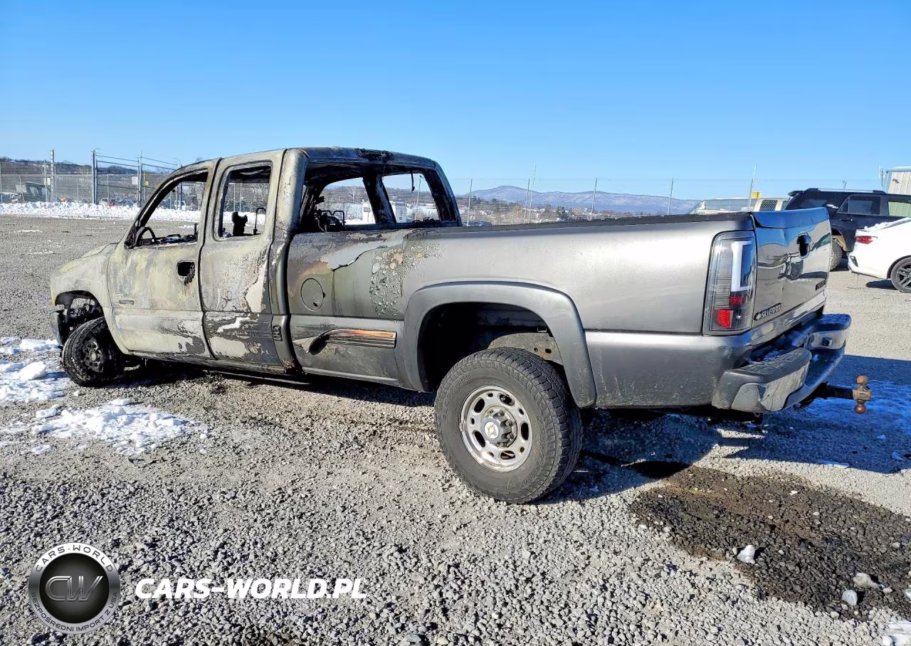 2002 Chevrolet Silverado K2500 Heavy Duty VIN:1GCHK29132E111779 - 2
