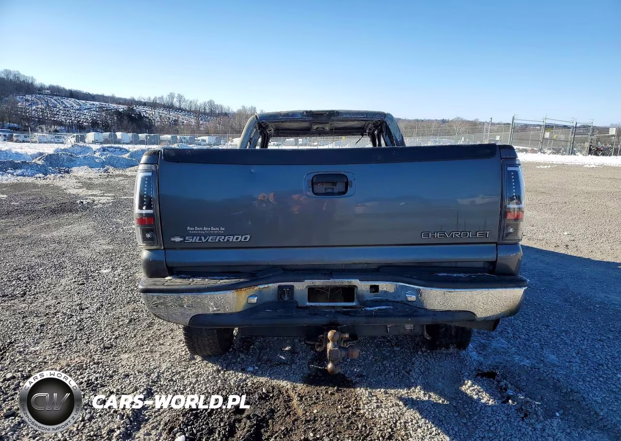 2002 Chevrolet Silverado K2500 Heavy Duty VIN:1GCHK29132E111779 - 6