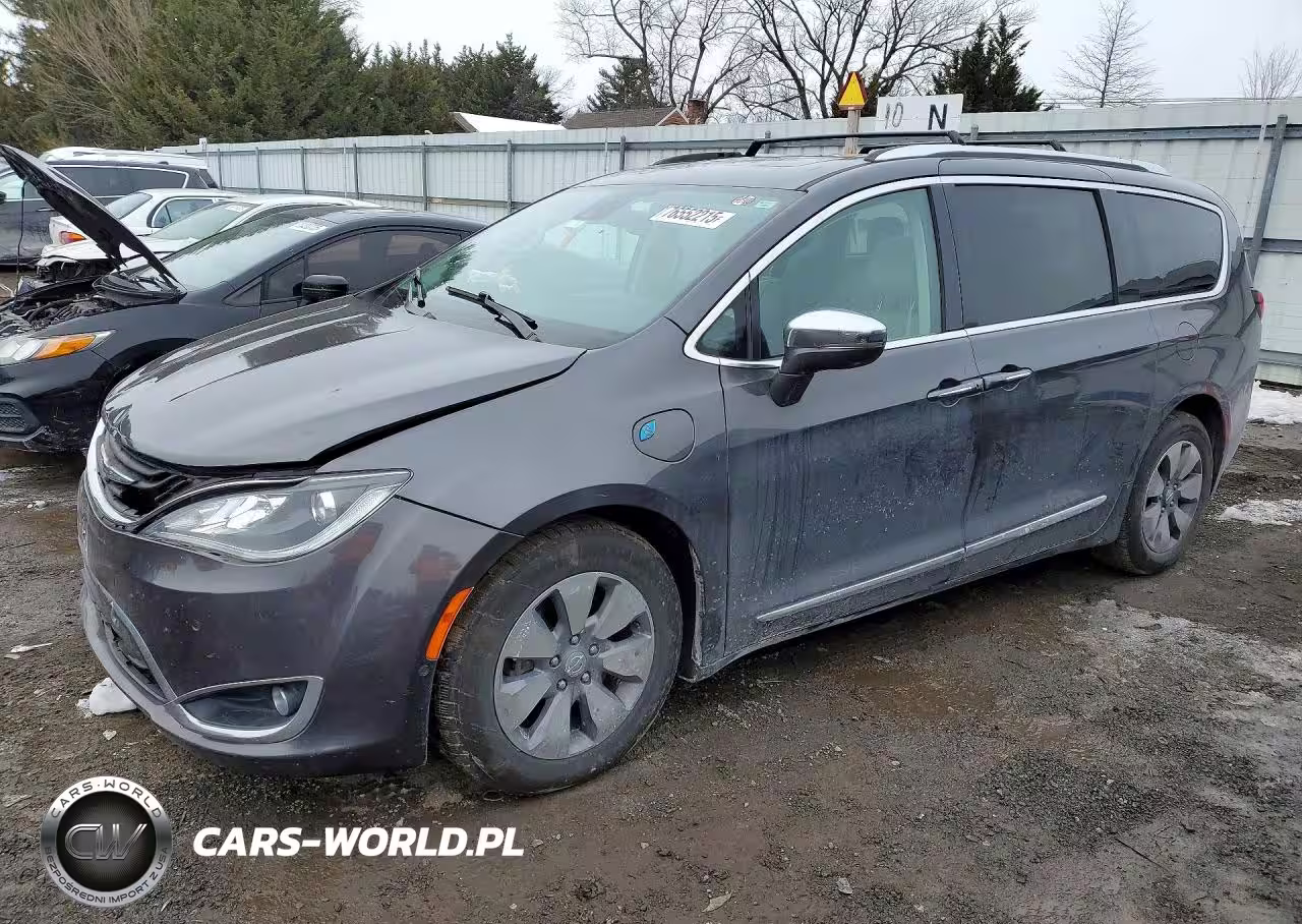 2018 Chrysler Pacifica Hybrid Limited