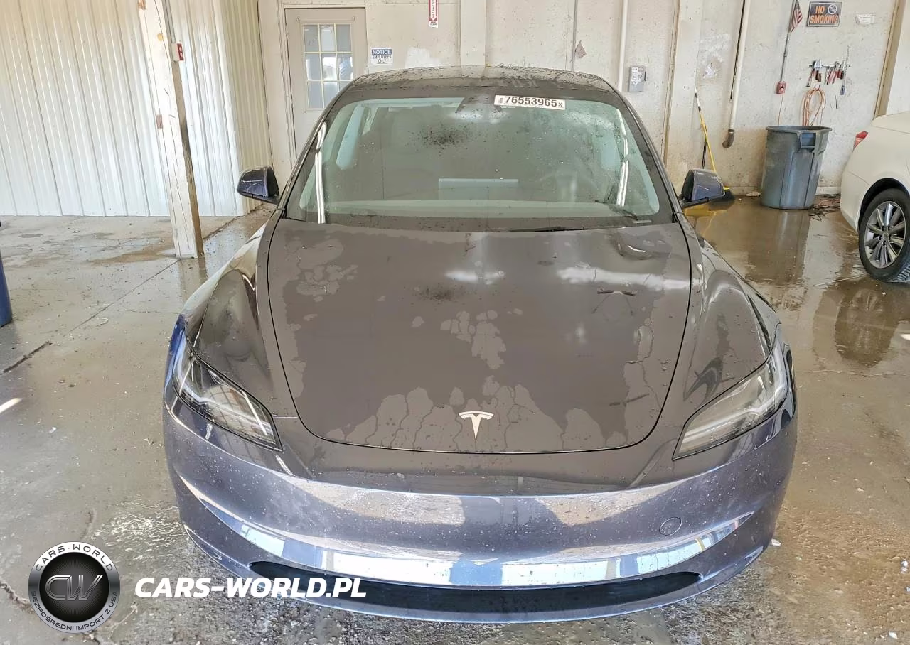 2025 Tesla Model 3 VIN:5YJ3E1EBXSF055168 - 5