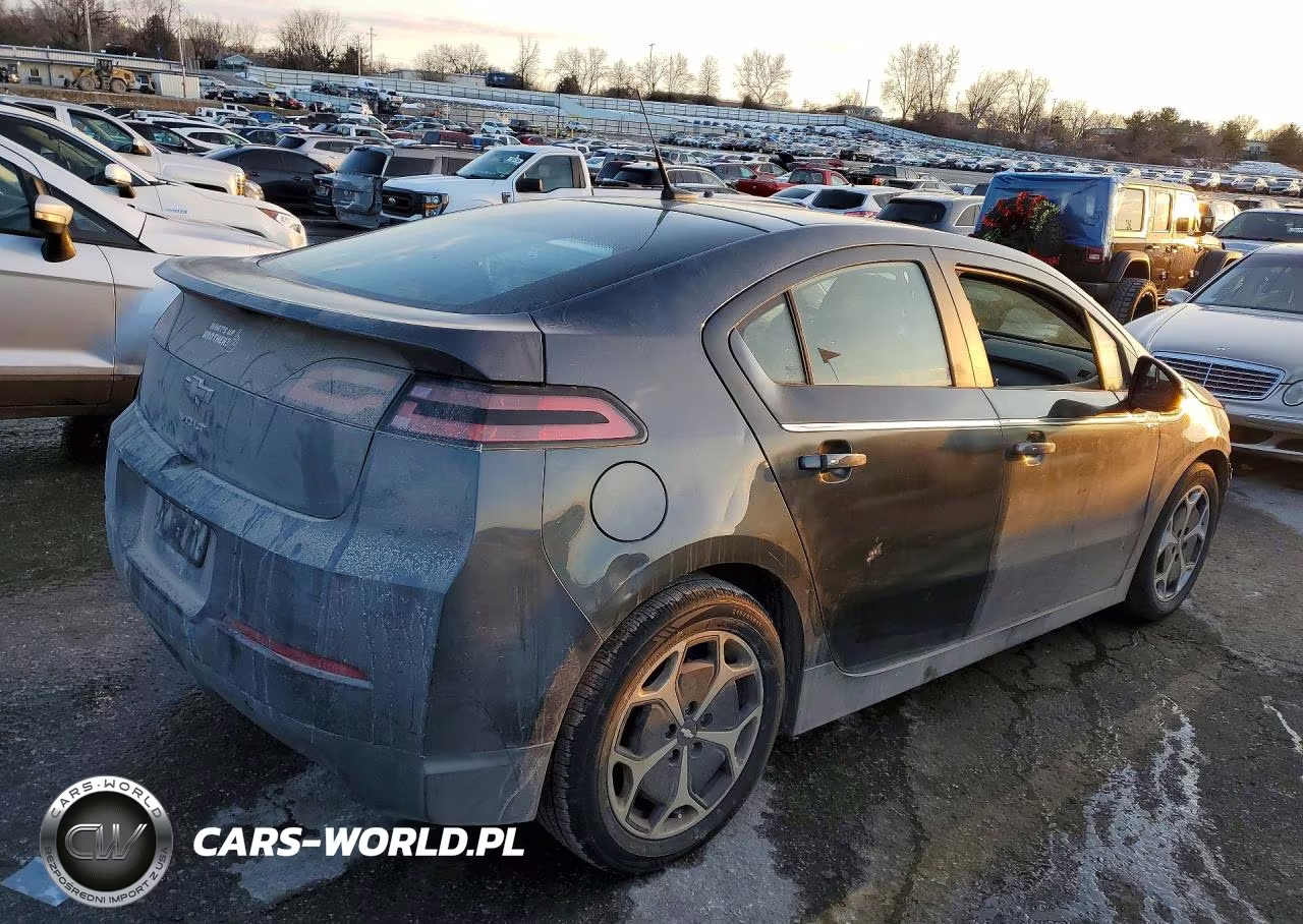 2013 Chevrolet Volt VIN:1G1RH6E4XDU145441 - 3