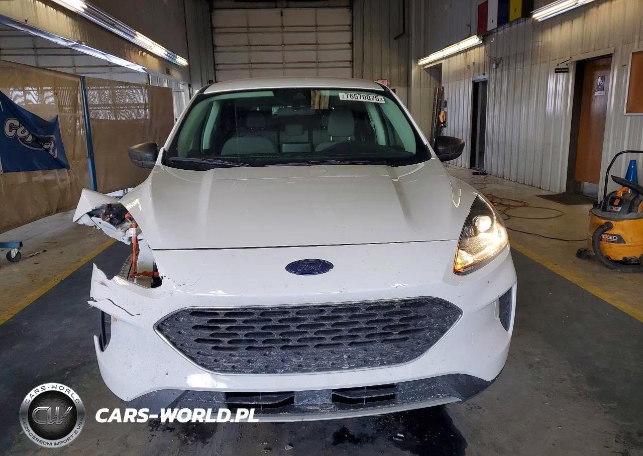 2022 Ford Escape Se VIN:1FMCU9BZXNUA61658 - 5