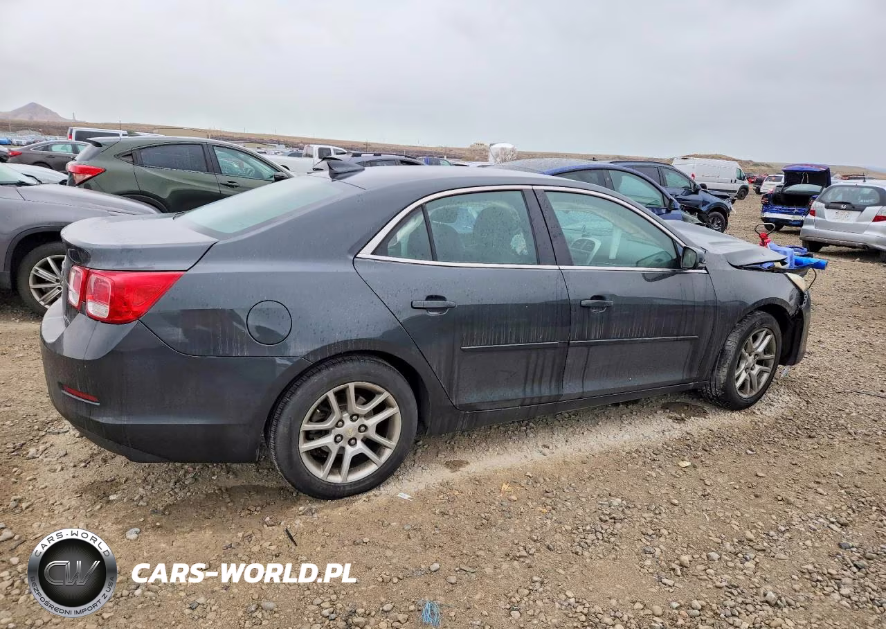 2015 Chevrolet Malibu 1Lt VIN:1G11C5SL0FF332146 - 3