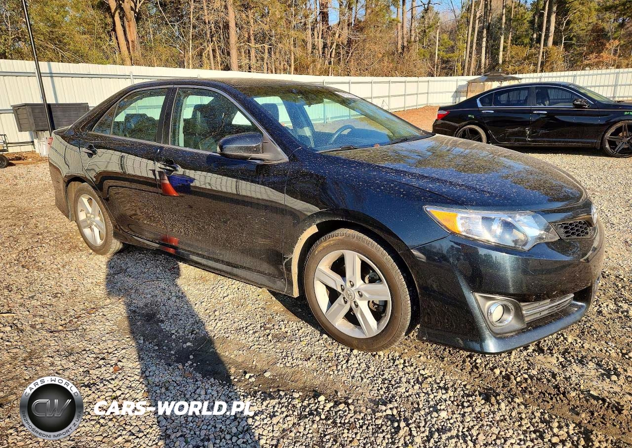 2013 Toyota Camry Se VIN:4T1BF1FK0DU246854 - 4