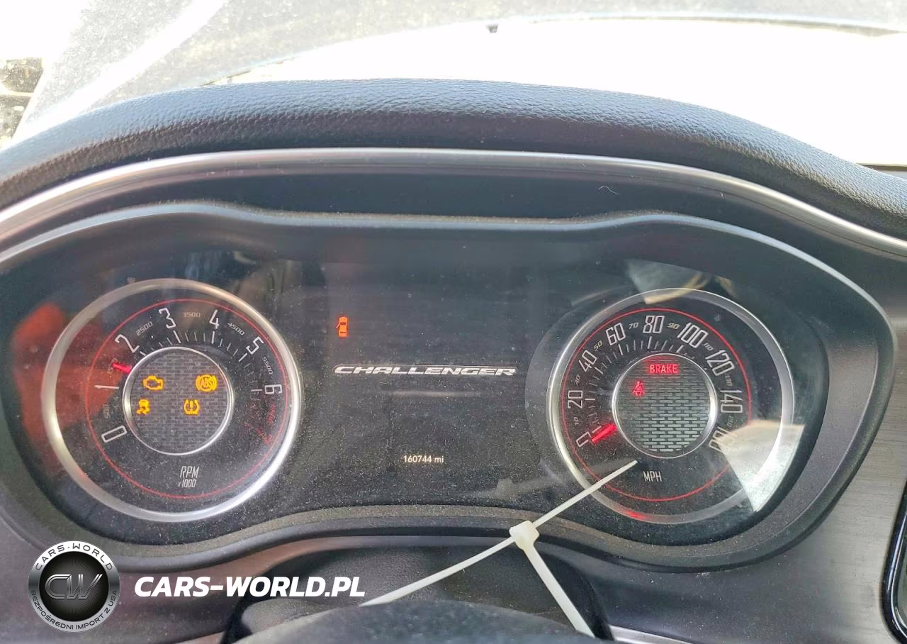 2015 Dodge Challenger Sxt VIN:2C3CDZAG4FH804179 - 9