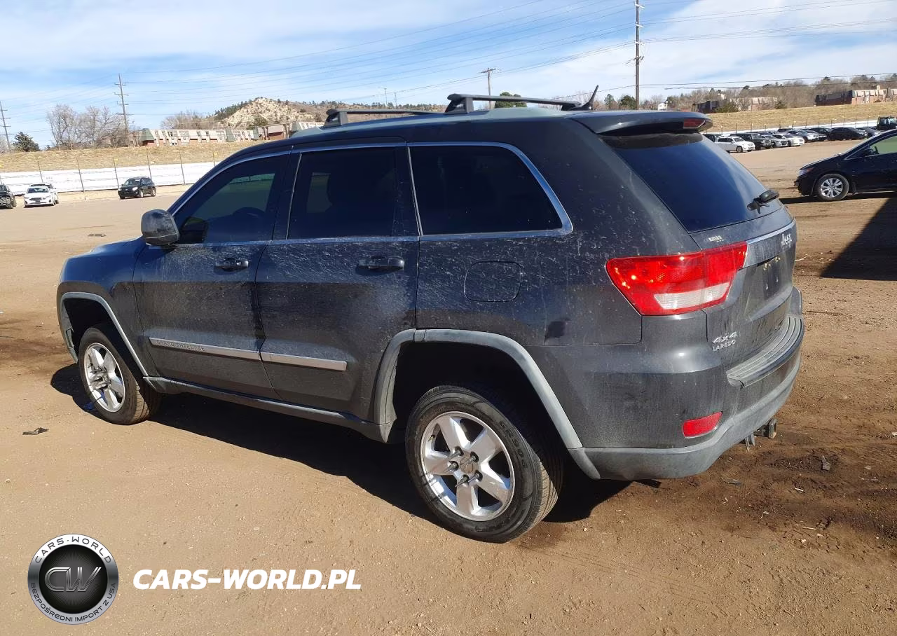 2011 Jeep Grand Cherokee Laredo VIN:1J4RR4GG9BC585888 - 2