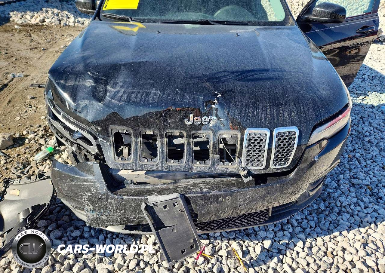 2020 Jeep Cherokee Latitude VIN:1C4PJLCB0LD641947 - 12