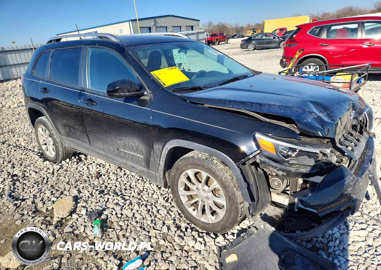 2020 Jeep Cherokee Latitude VIN:1C4PJLCB0LD641947 - 4