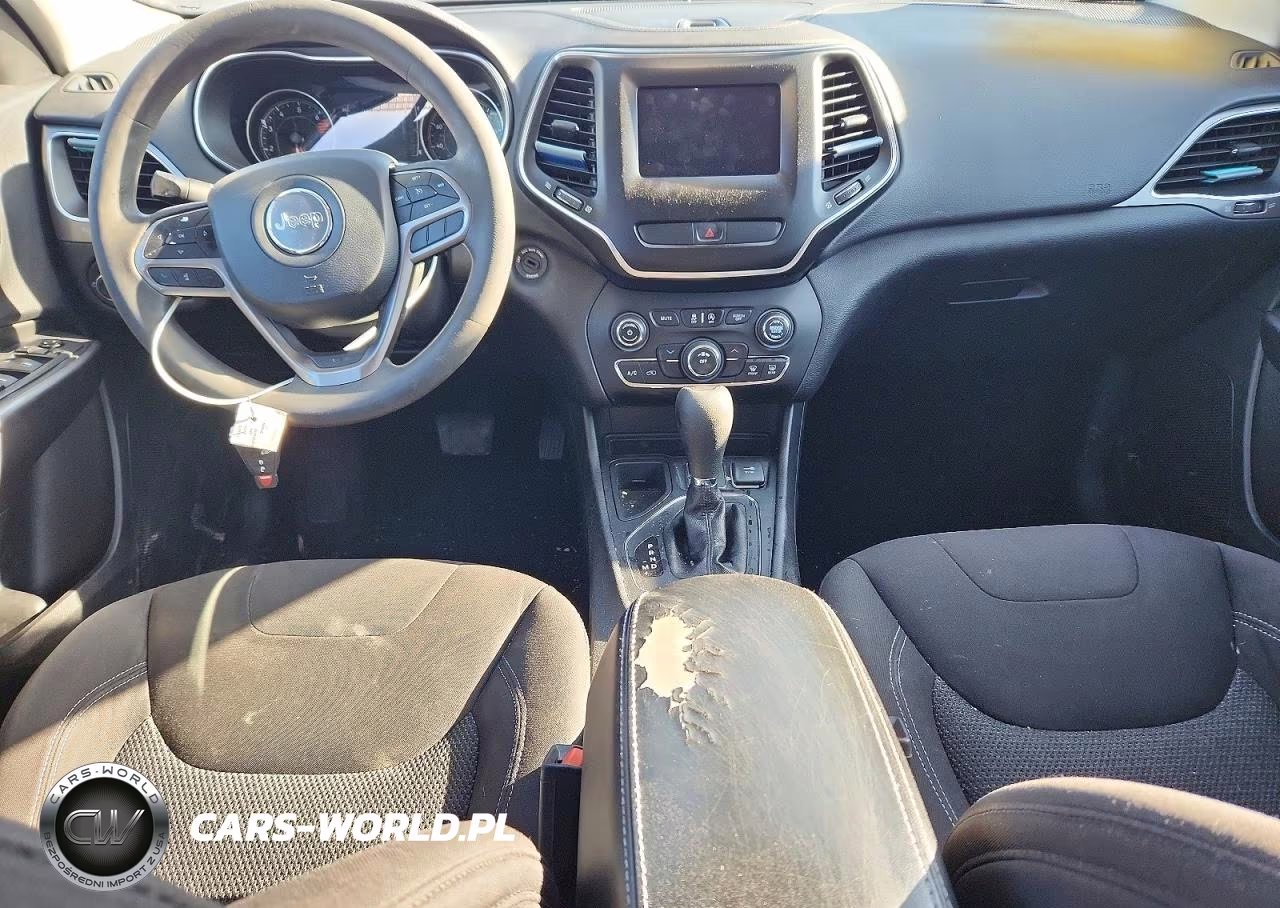 2020 Jeep Cherokee Latitude VIN:1C4PJLCB0LD641947 - 8