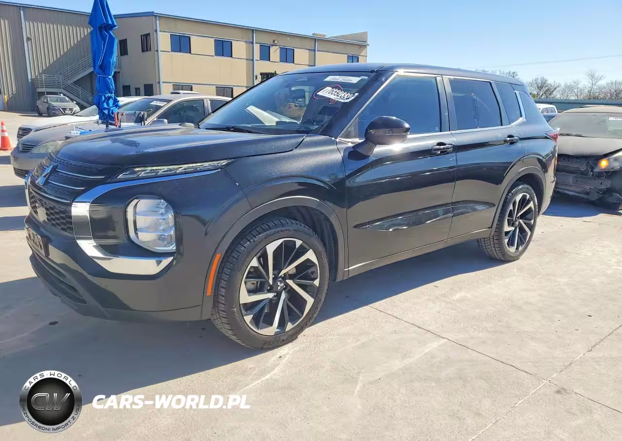 2022 Mitsubishi Outlander Es