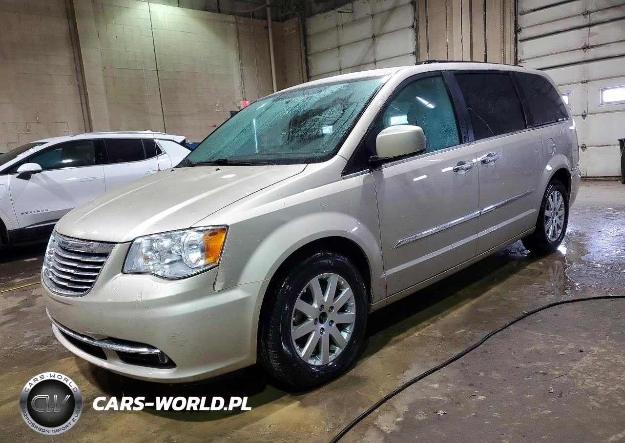 2014 Chrysler Town & Country Touring