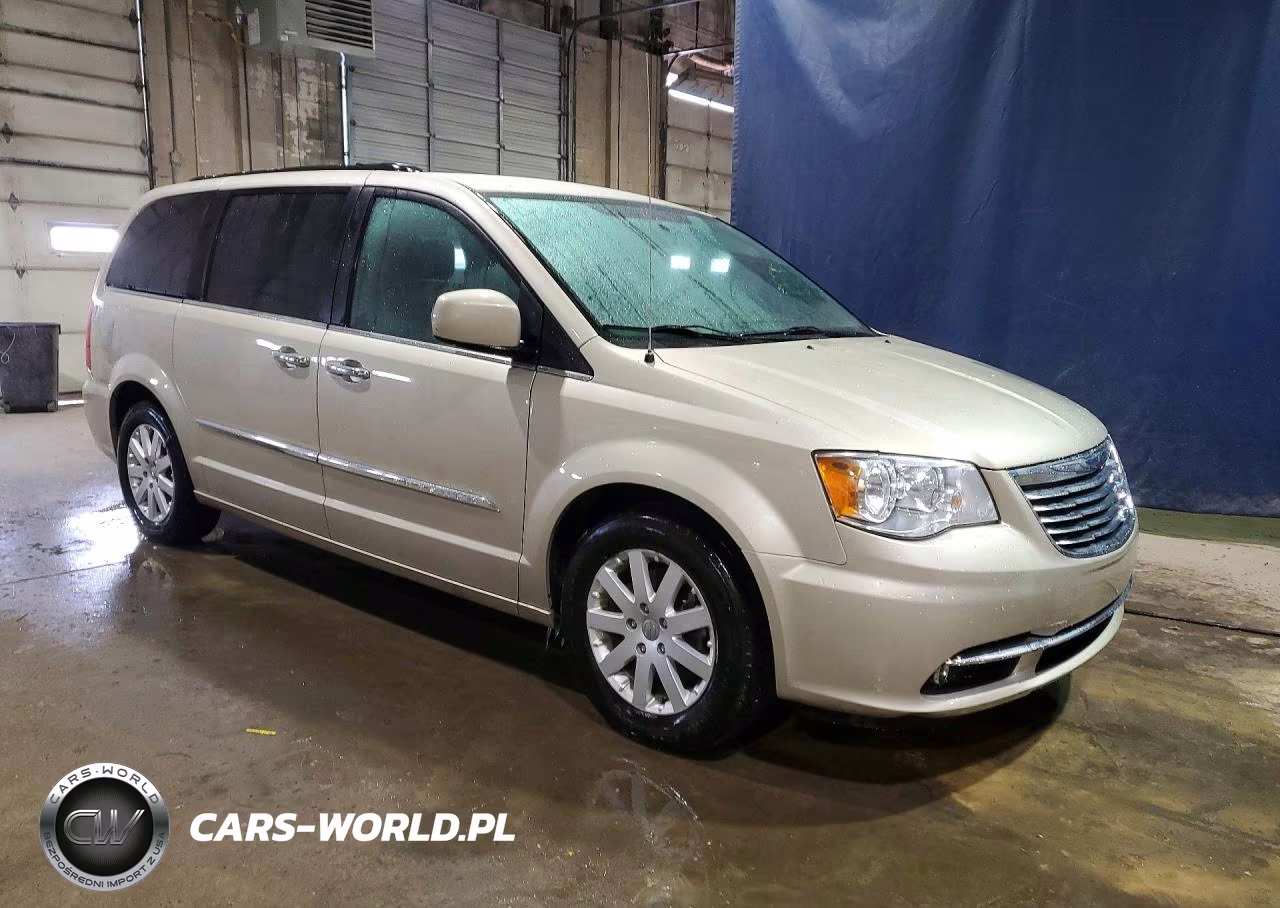 2014 Chrysler Town & Country Touring VIN:2C4RC1BG3ER423666 - 4